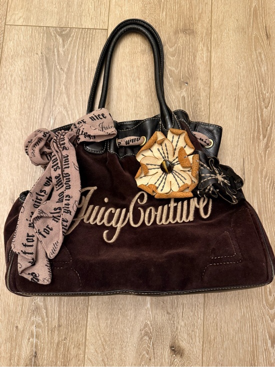 Juicy Couture Handbags - Vintage Juicy Couture Daydreamer Velour Brown Flower Appliqué Tote
Bag Purse Bow
